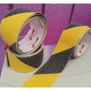 Скотч Antislip противоскользящий для ступеней и порожков 48 * 5 м, (1/48шт/уп) Kraft